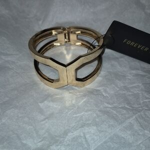 Forever 21 Chic Gold Cuff Bracelet